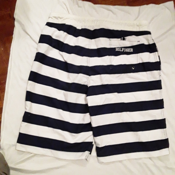 Tommy Hilfiger Unisex Swim Trunk Type Board Shorts - Picture 2 of 16